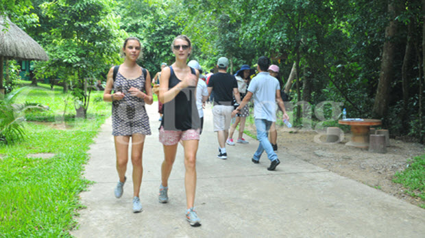 Hơn 4,7 triệu lượt khách quốc tế đến Việt Nam